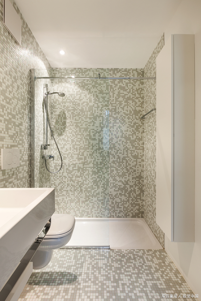 浴室墙面用马赛克瓷砖的好处如下:  1.