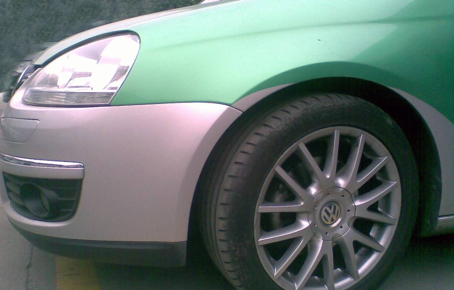 为何出租车轮胎十多万公里一换,私家车却要几万公里就换?