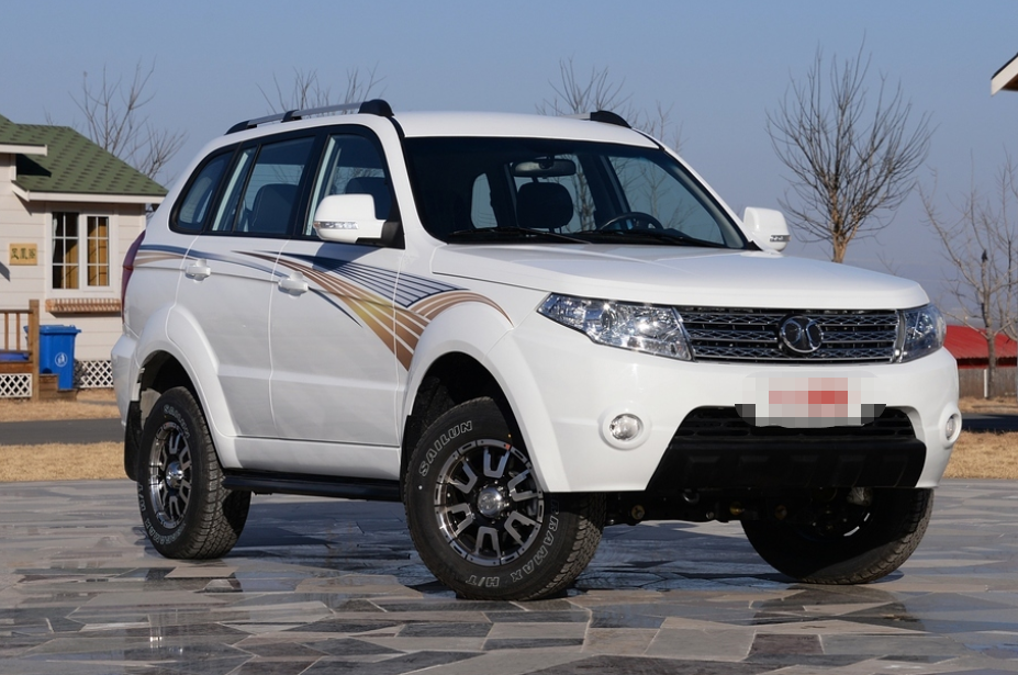 外观很潮流,威旺007,车身上的轮廓富有张力