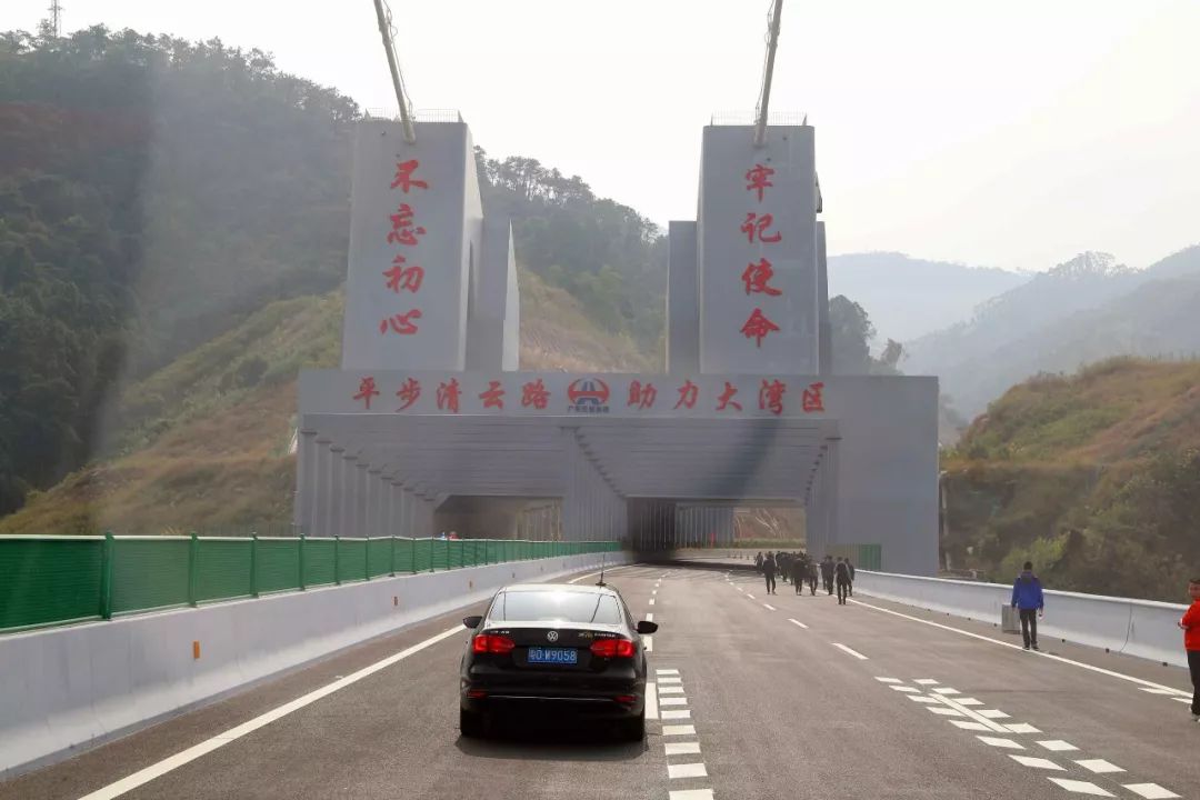 清云高速正式通车!云浮设有3个出入口,分别在