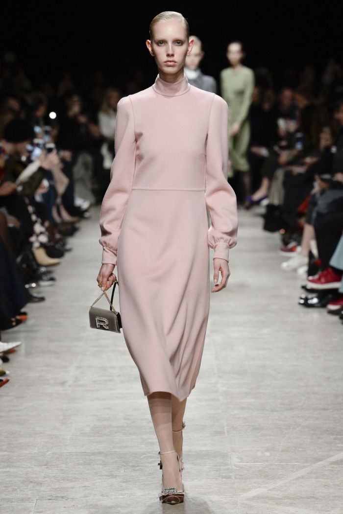 时尚名人乔治·阿玛尼说过:"区别风格与时尚的是质量.