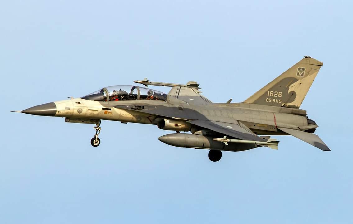 台湾经国号战斗机驾驶舱升级