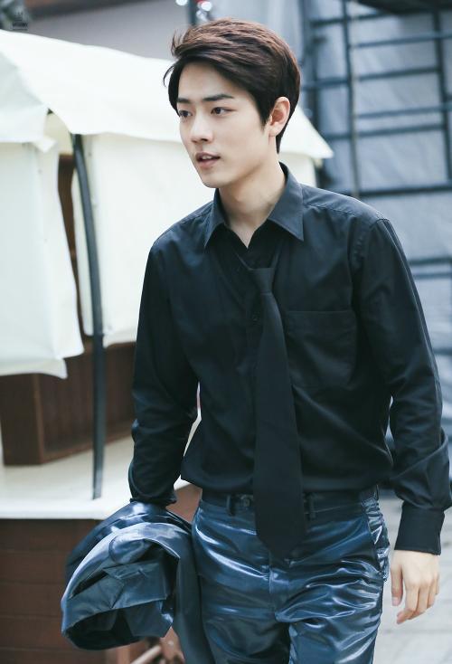 四本言情甜宠文,《同桌凶猛》口碑炸裂,甜蜜互撩,糖分十足!