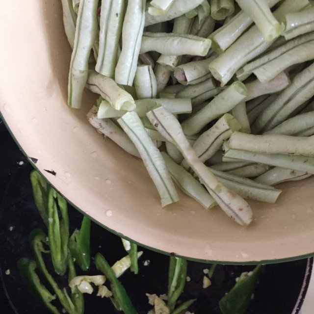 酱焖猪仔豆,香软下饭,入味极了,每次都能下2碗饭