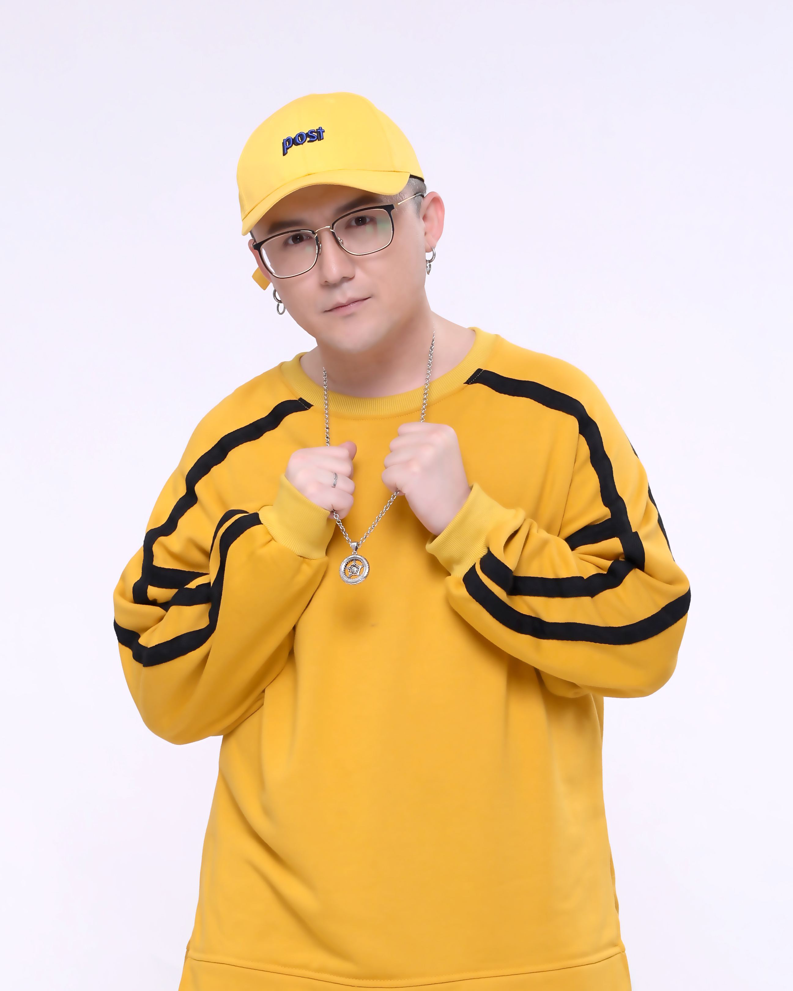 中国新说唱:那吾克热被diss了!网友:快要拿冠军了就坐不住了!