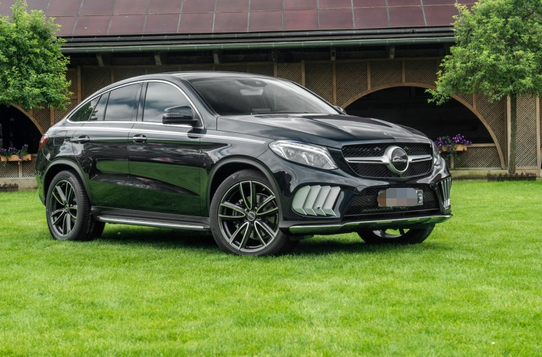 分享一组罗夫哈特gr500图片,设计的非常超现代,驾驶乐趣