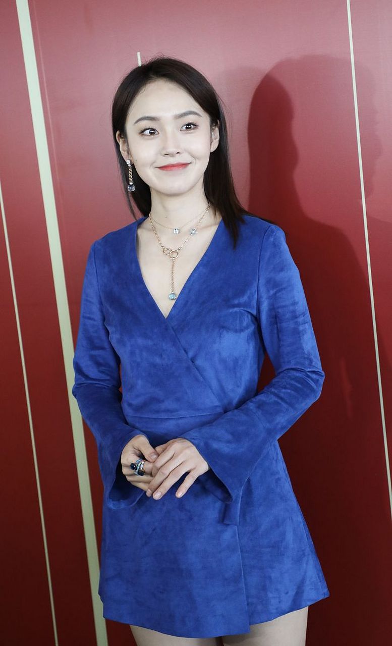 美女张佳宁:坚强,正能量的演员 张佳宁(karlina),女,汉族,1989年5月26
