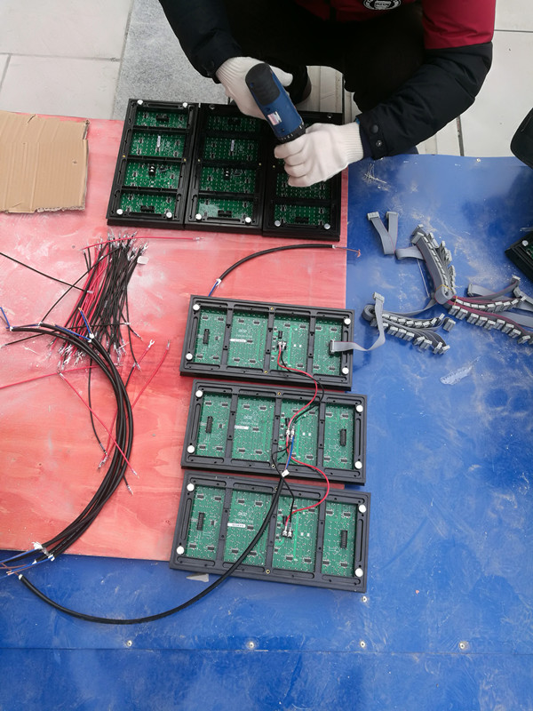 led显示屏安装过程