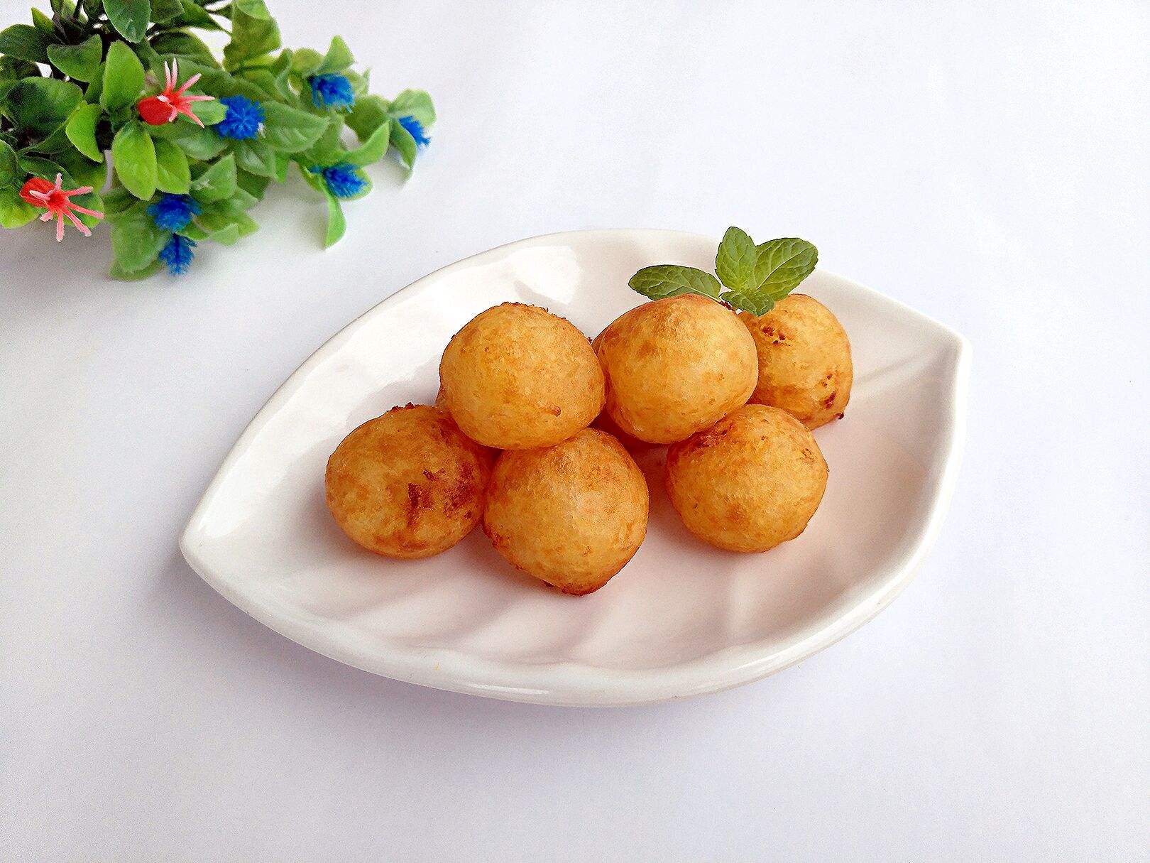 炸土豆丸:香香脆脆,色泽金黄,特别诱人