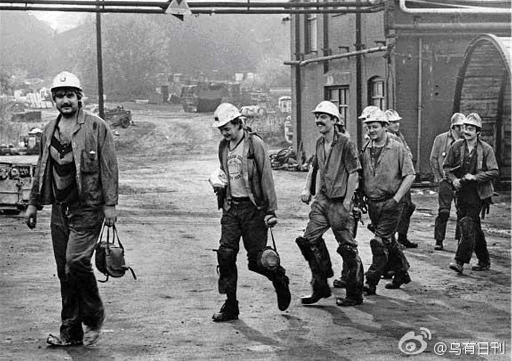 工人阶级的第一阶段,工联主义的诞生,在当时有什么的作用和性质