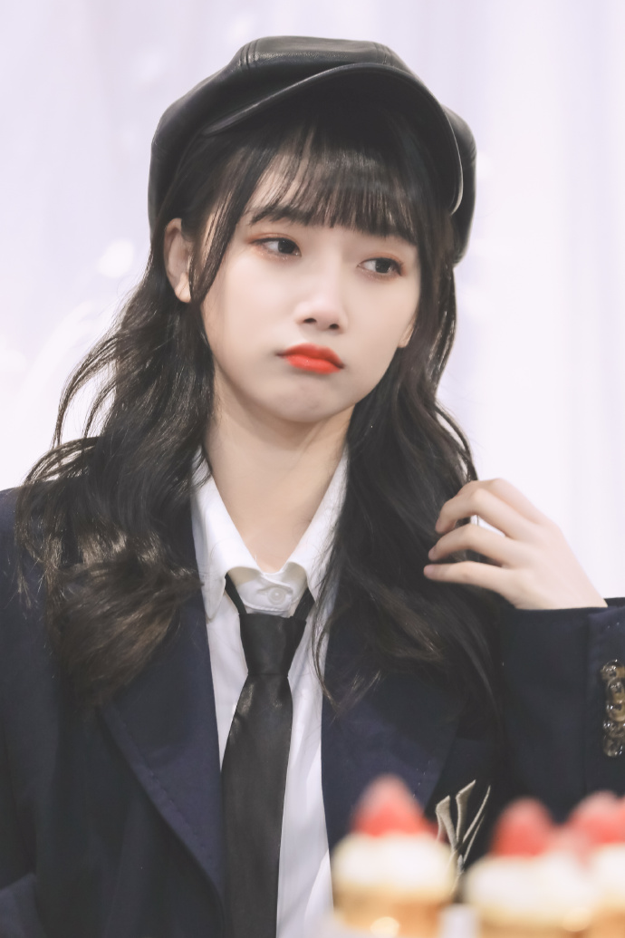 青春有你2宋昕冉# 为了庆祝今天粉丝数破千 塞壬300转 转 关 @snh48