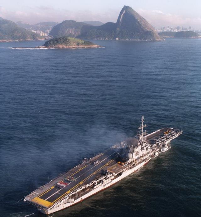 烫手的大山芋,巴西圣保罗号航空母舰