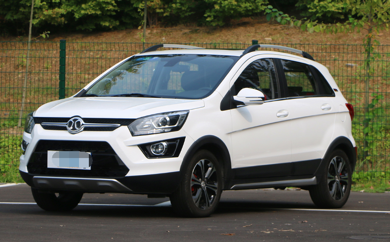 介绍一款外观极具朝气,张力十足的北京绅宝x25自动豪华型