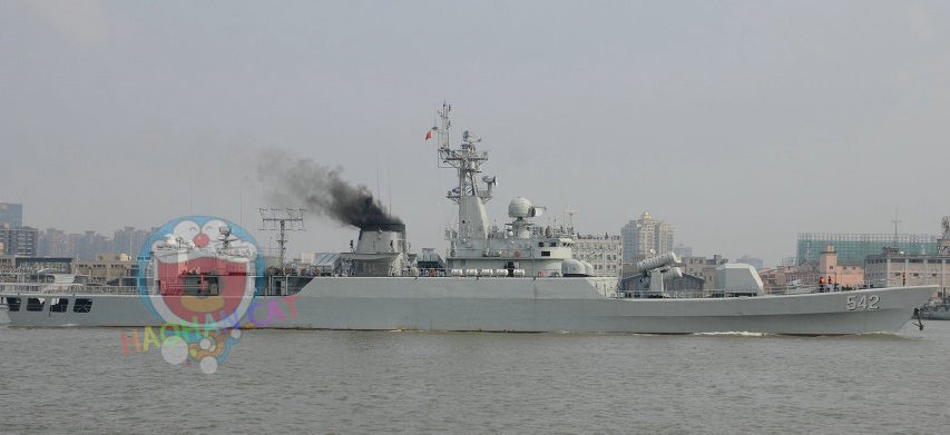 舷号看来紧张,老542才退,新542舰已露面