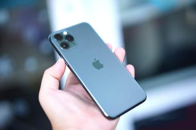 虽然卖不动,但不妨碍苹果再次称霸,iphone11pro勇夺最强性能王