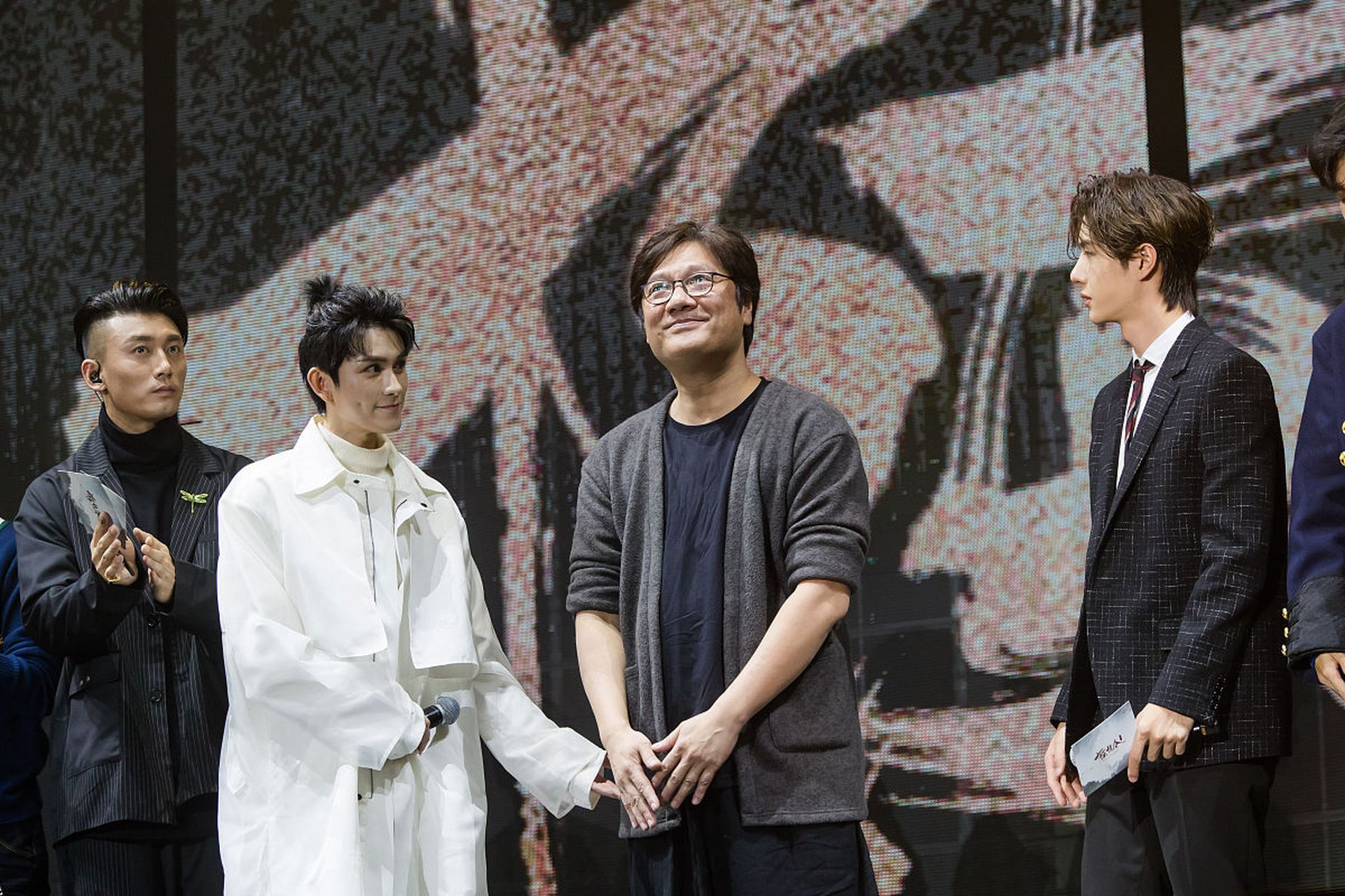 电视剧《陈情令》中金光瑶的扮演者朱赞锦,他的现代装,颜值也很高!
