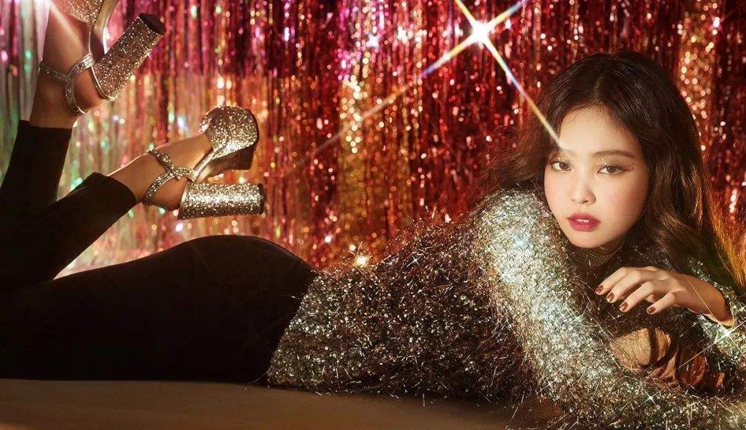 粉墨成員jennie,solo反超拿下一位,卻被質疑隊內期間