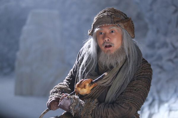 好像印小天除了在2014年参演陈晓陈妍希版的《神雕侠侣》饰演洪七公一