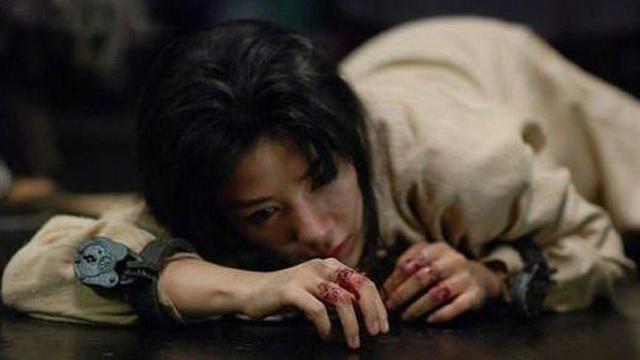 重男轻女的封建社会,世态到底有么的炎凉?光是这一点就让人泪目