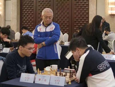 国象棋手余泱漪为北京摘第四届全国智力运动会首金