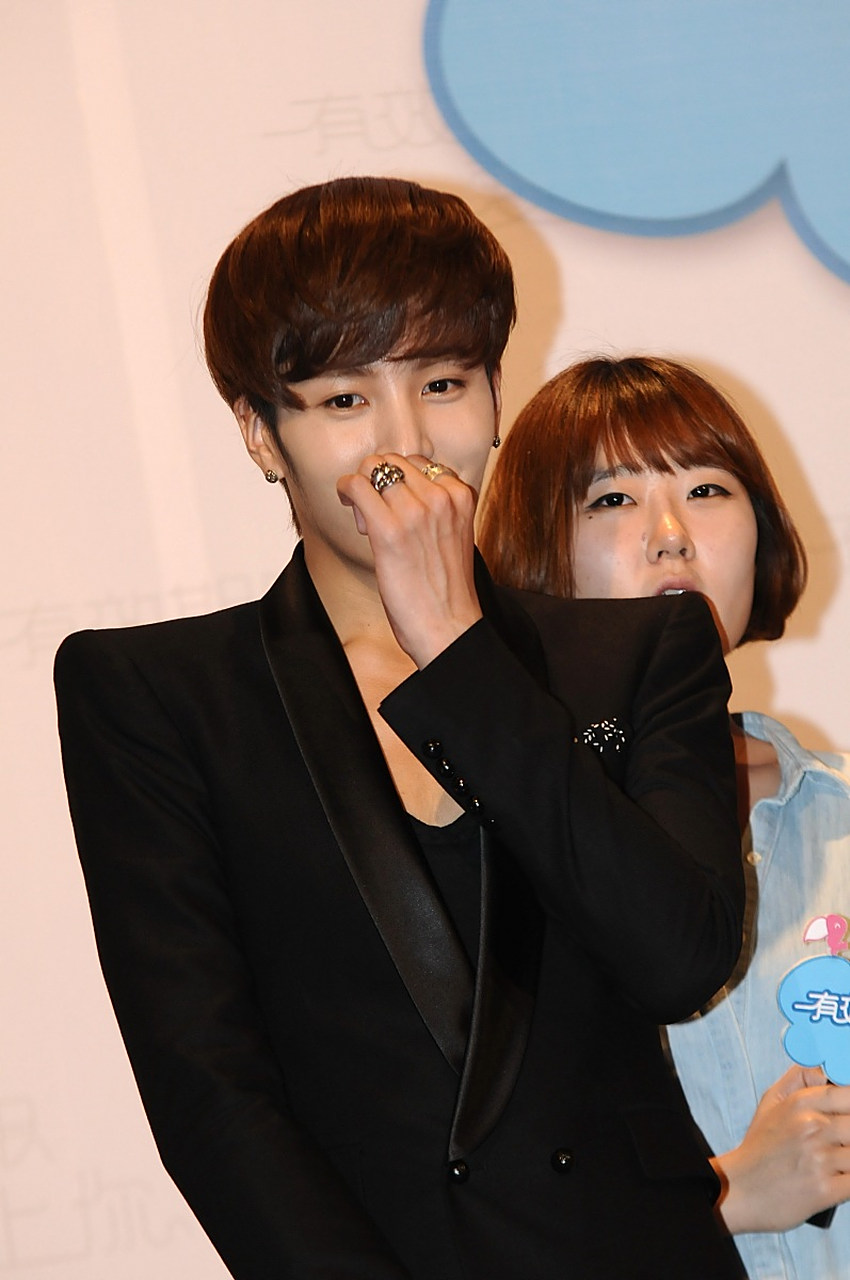 李惠利柳俊烈分手# 近日,李惠利和柳俊烈宣布分手,结束了长达5年的