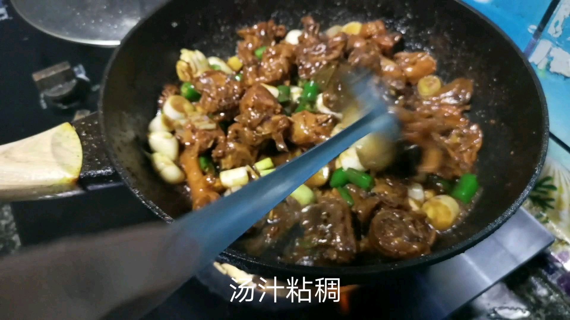 大厨专业分享:“临沂炒鸡”的正宗做法