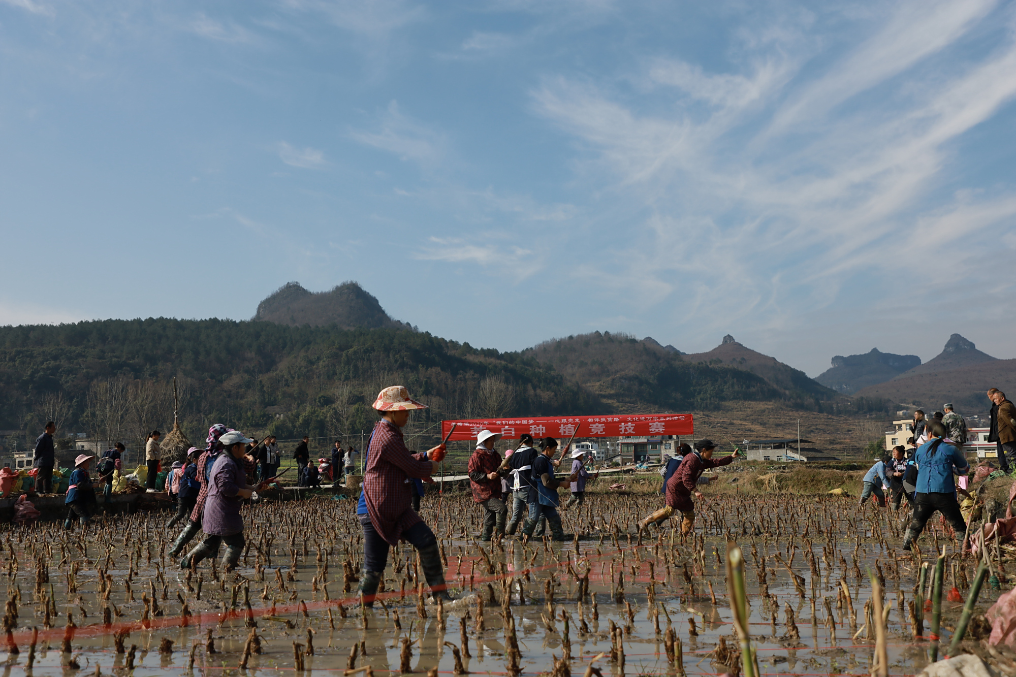 惠水县羡塘镇开展"我们的中国梦"文化进万家系列活动