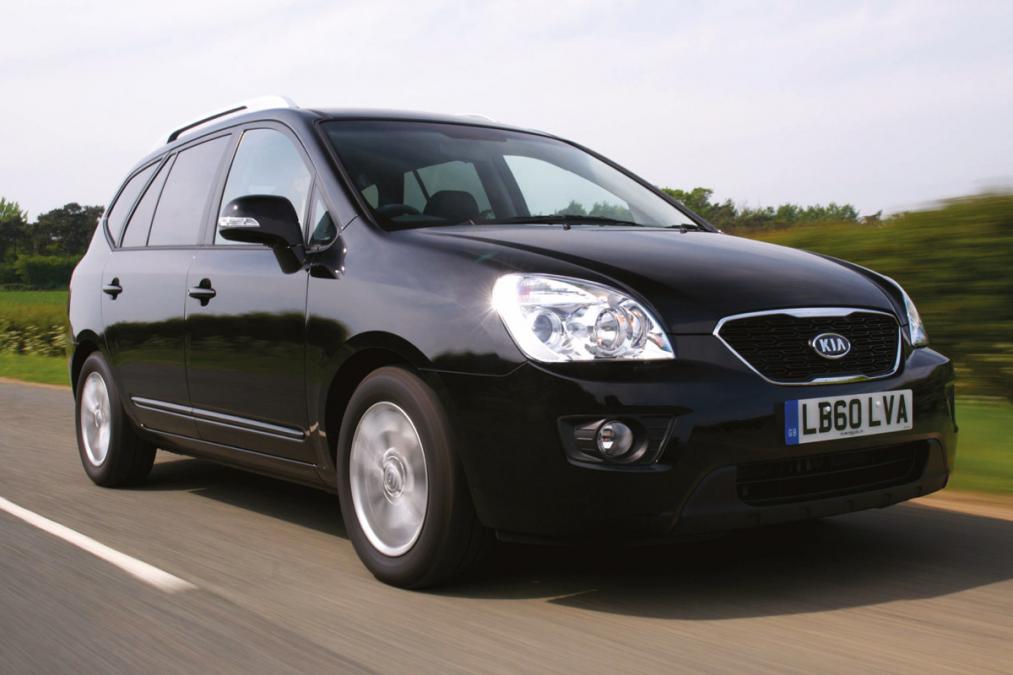 汽车:起亚carens,宽敞的客舱,良好的设备水平!