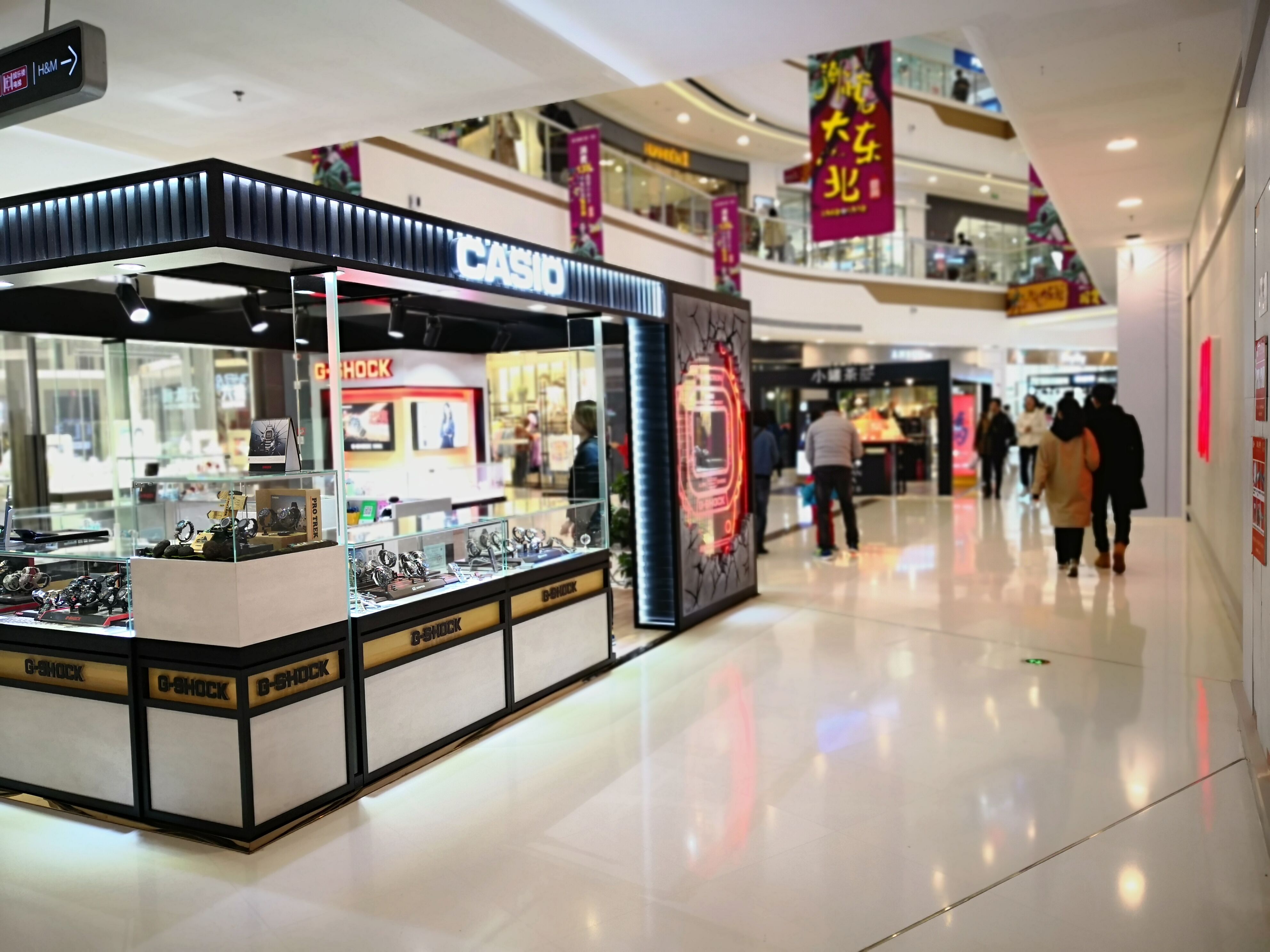 强邻衰落,锦州这家商场却没有火起来!