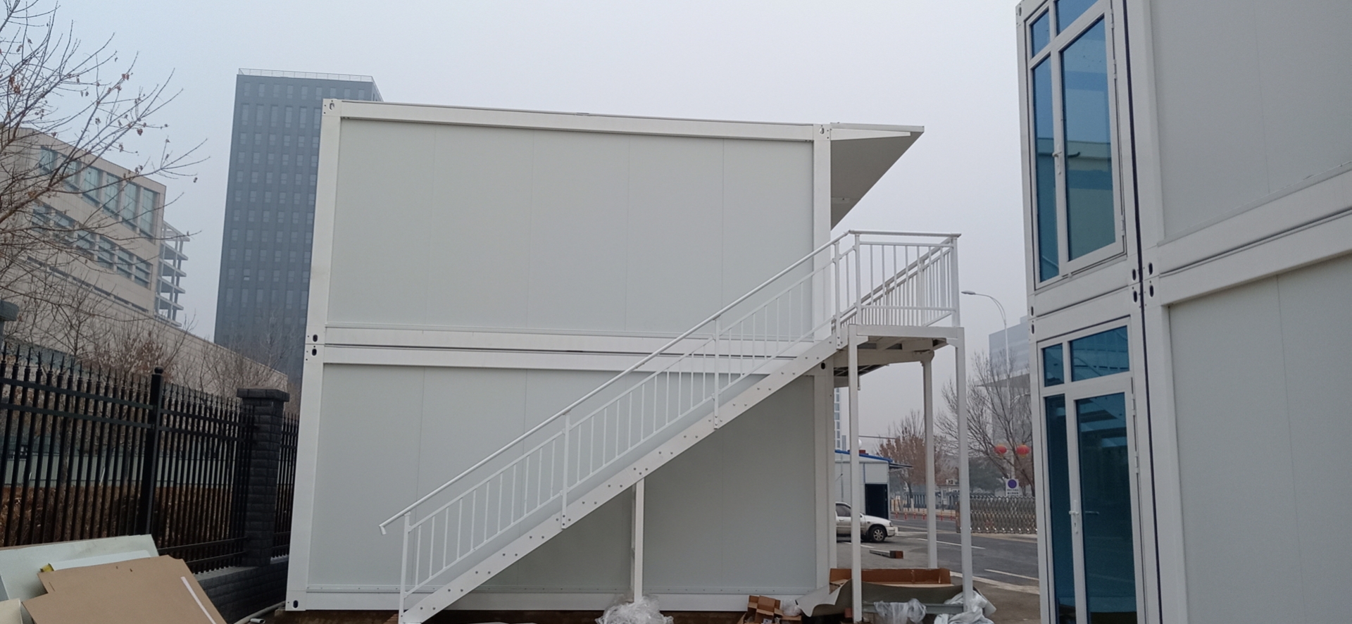 住人集装箱活动房侧面