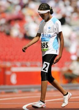 参加过北京奥运会索马里短跑运动员萨米亚|追求梦想,至死不息