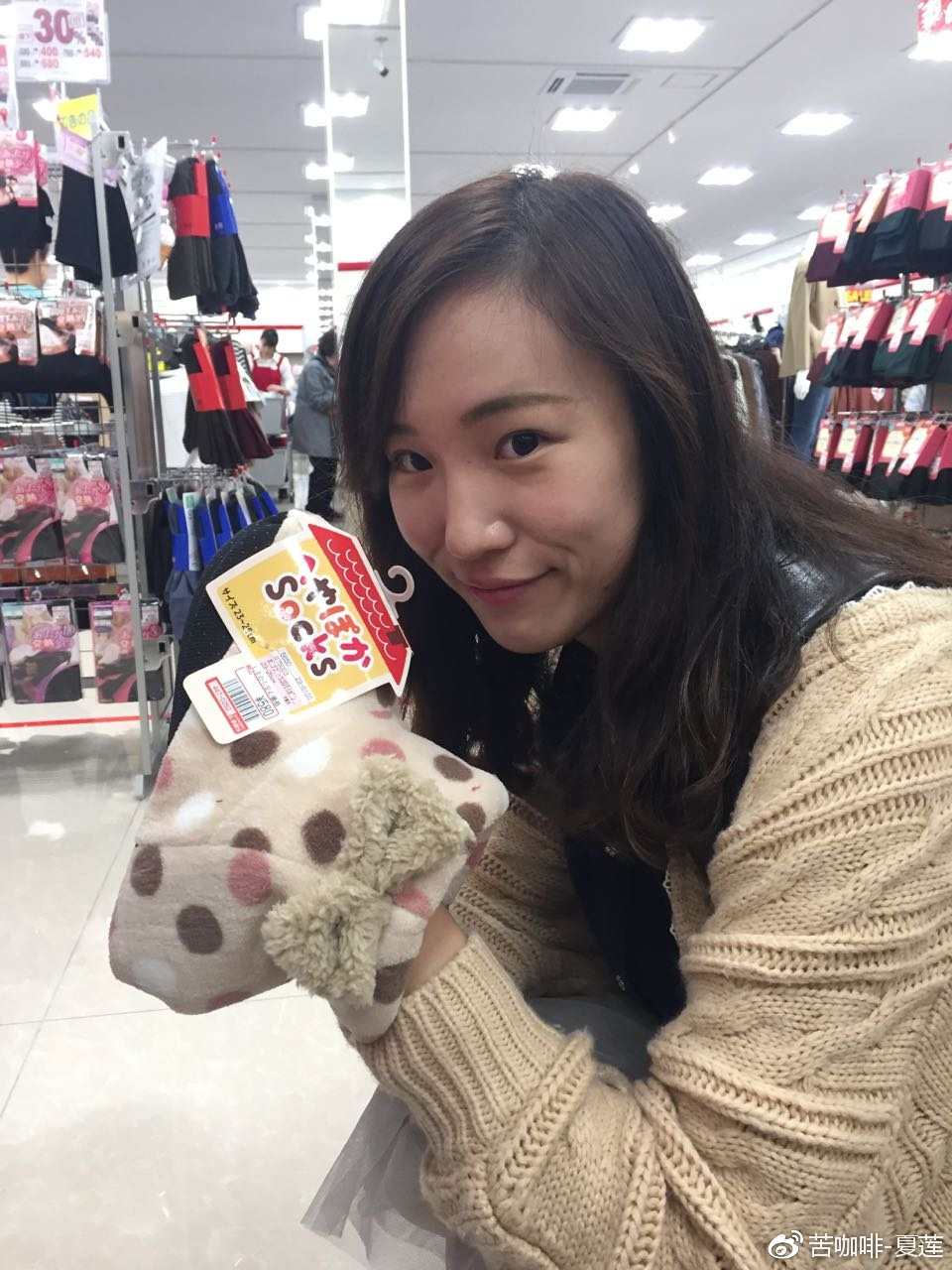 刘鑫称交了房租,并大骂江歌妈妈是"老流氓",网友转发全是差评