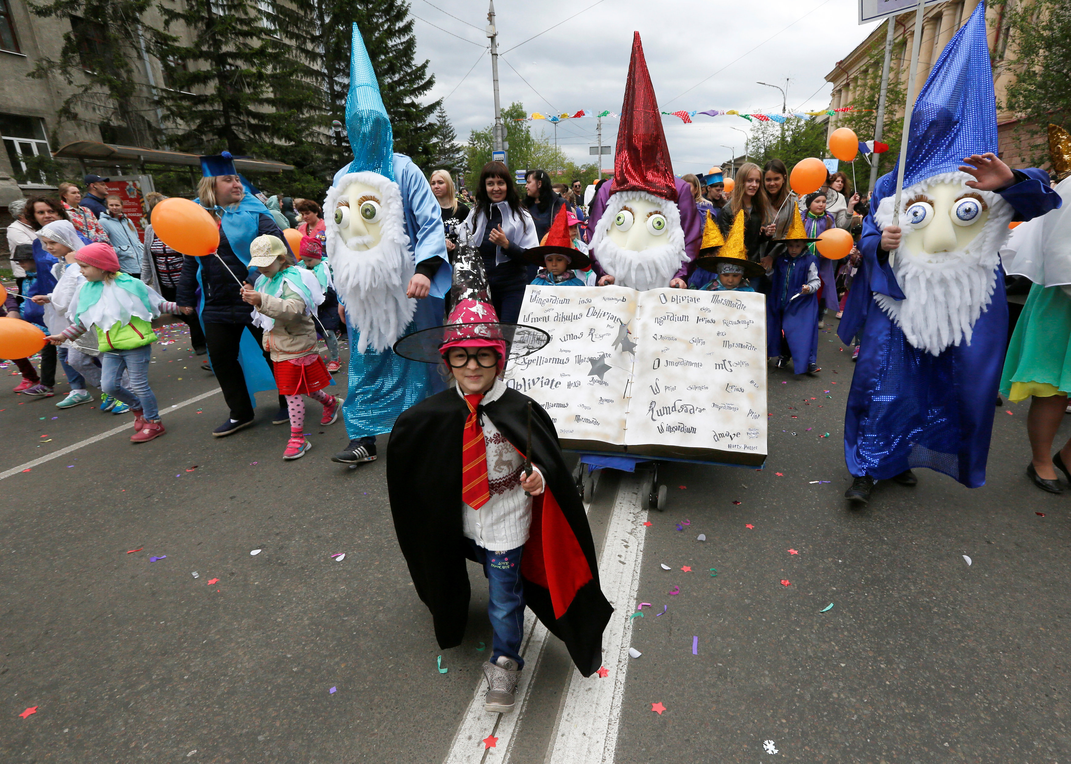 俄罗斯:欢度儿童节(7)