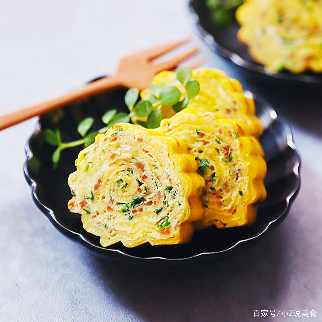 五个鸡蛋,半个红萝卜,一小把韭菜做成的美食,简单又好吃! 五个鸡蛋,半个红萝卜,一小把韭菜做成的美食,简单又好吃!