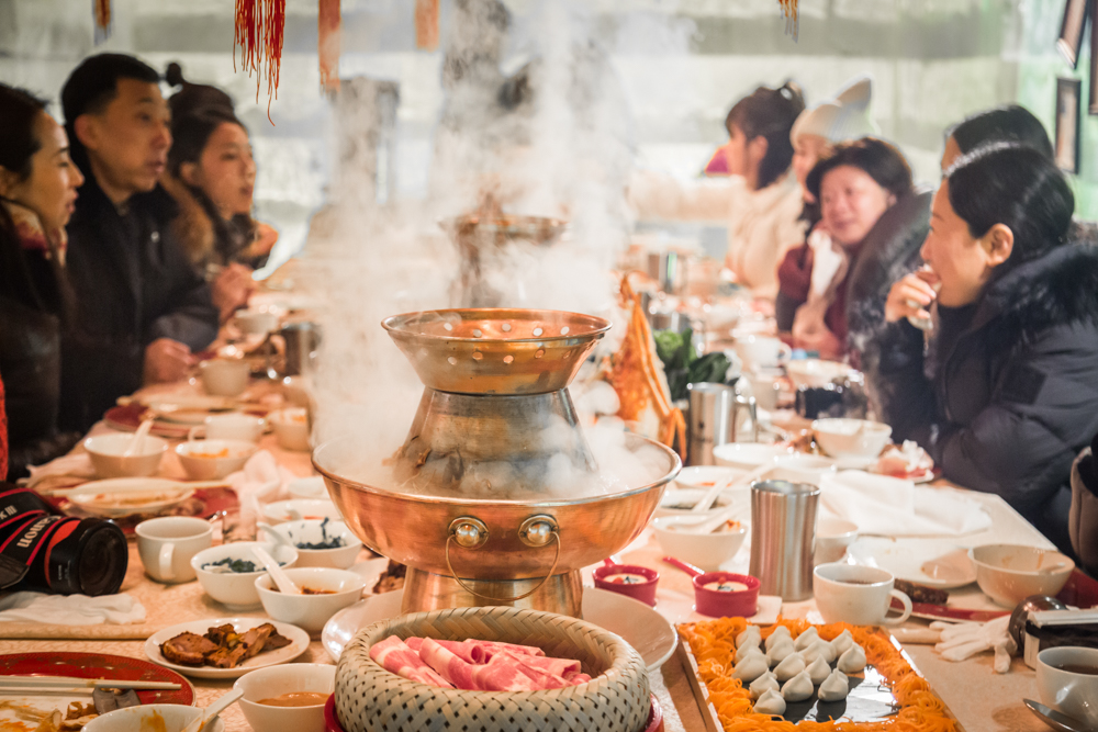 298元/位起就能在-25°c的冰宫吃一顿热气腾腾火锅,网友:好便宜