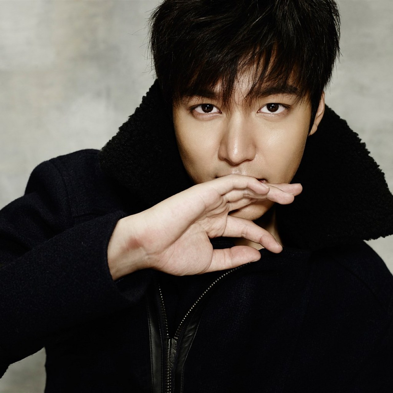 理想型#"长腿欧巴"李敏镐曾表示,觉得吸引自己的女孩,要有吸引力的