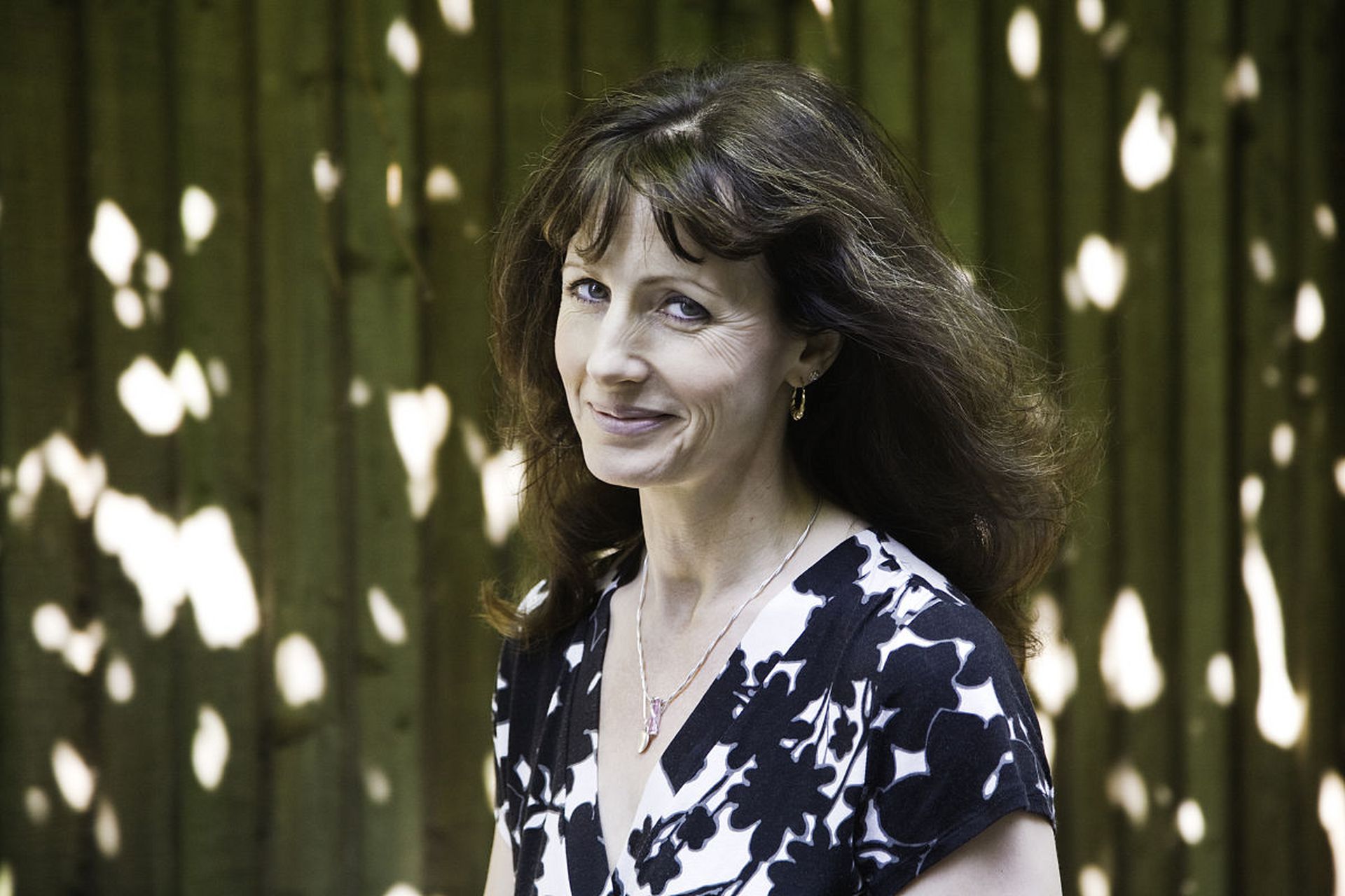 安妮·布雷兹特里特(anne bradstreet,1612年—1672年),出生于