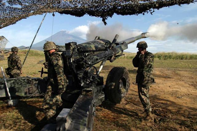 美军武器:m198式155毫米榴弹炮