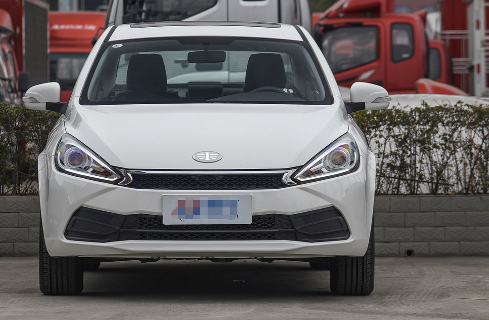 非常时尚大气的骏派a70,让人看起来很舒服,具有极高的回头率