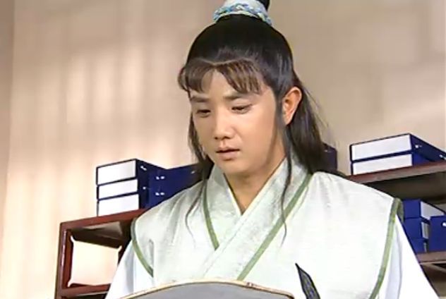 在"还珠格格"饰演小卓子的李楠,如今54岁颜值却是逆生长!