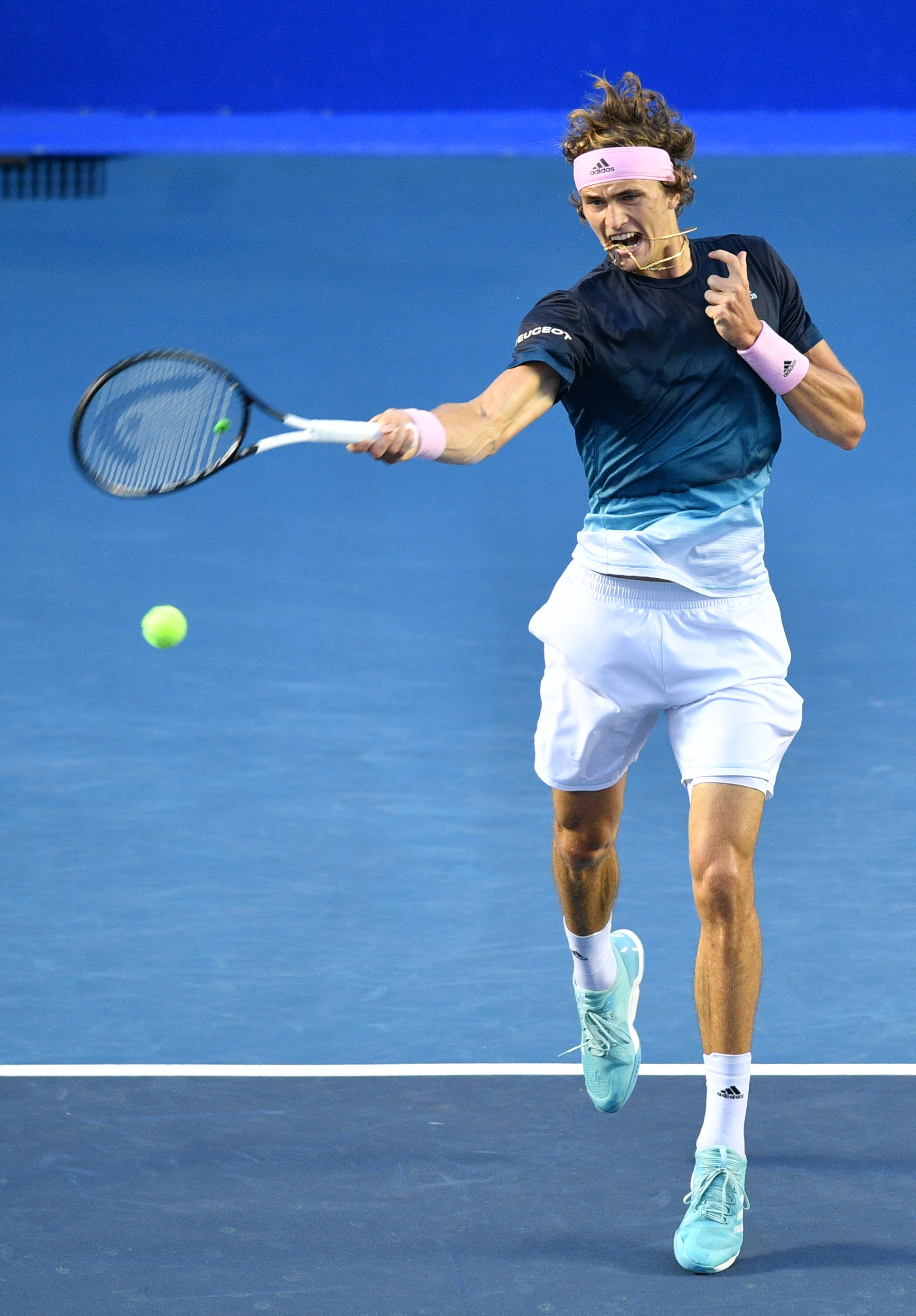 网球——墨西哥公开赛:亚历山大·兹维列夫晋级决赛