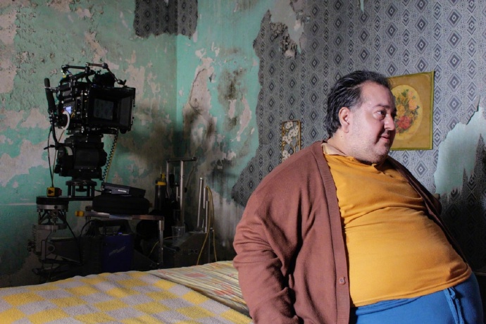 电影《行走距离》讲述胖子费德的艰难生活史