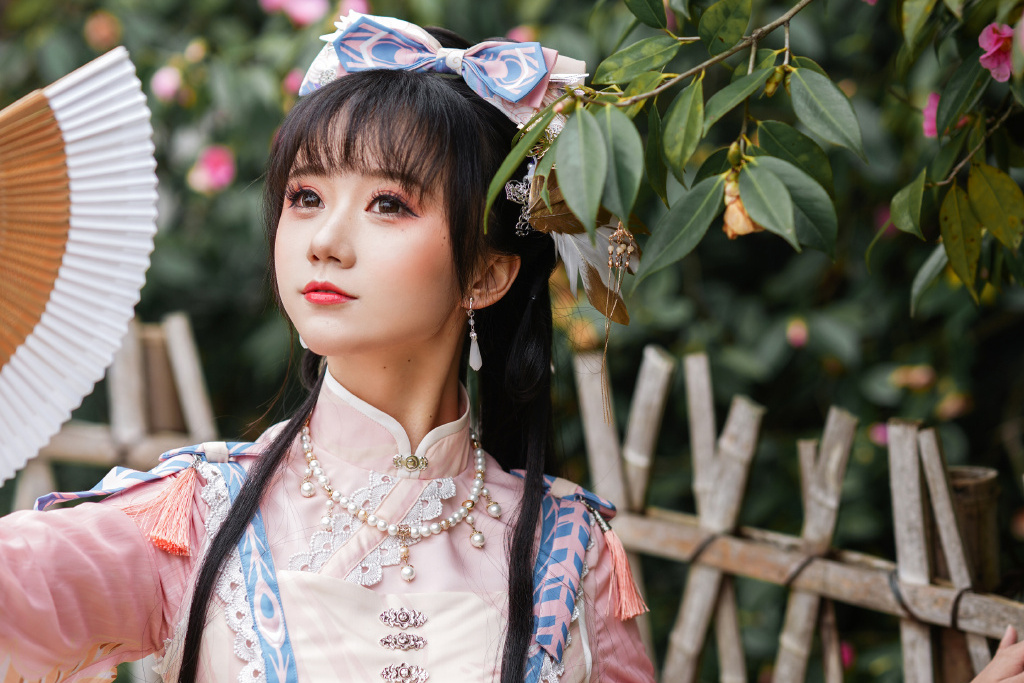 为何lo娘可以保持发型一天不乱?"精致"的秘密,很多人还没发现