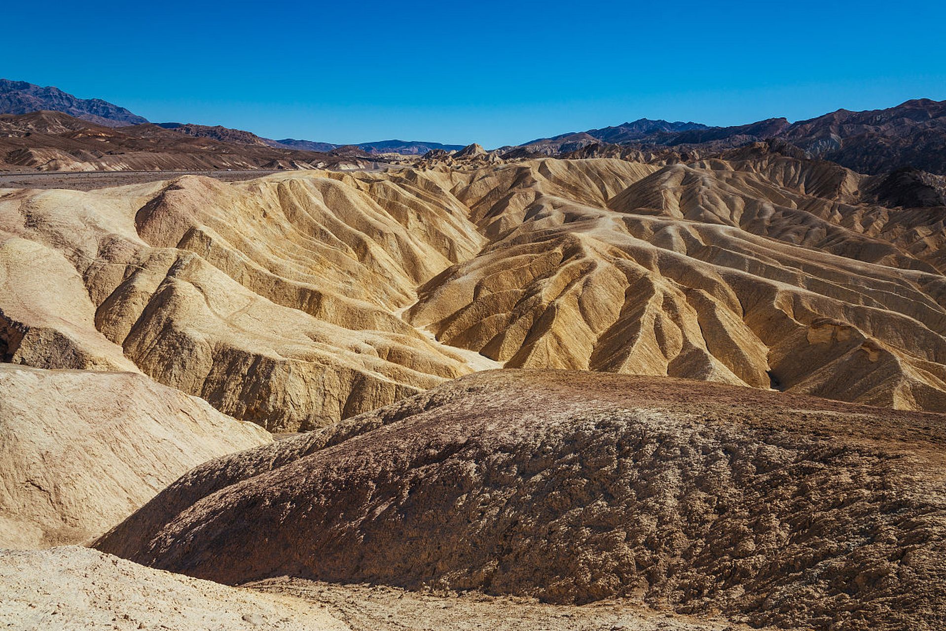 俄罗斯死亡谷 世界充满了奇幻的事情,死亡谷之迷因此成为了全球性的