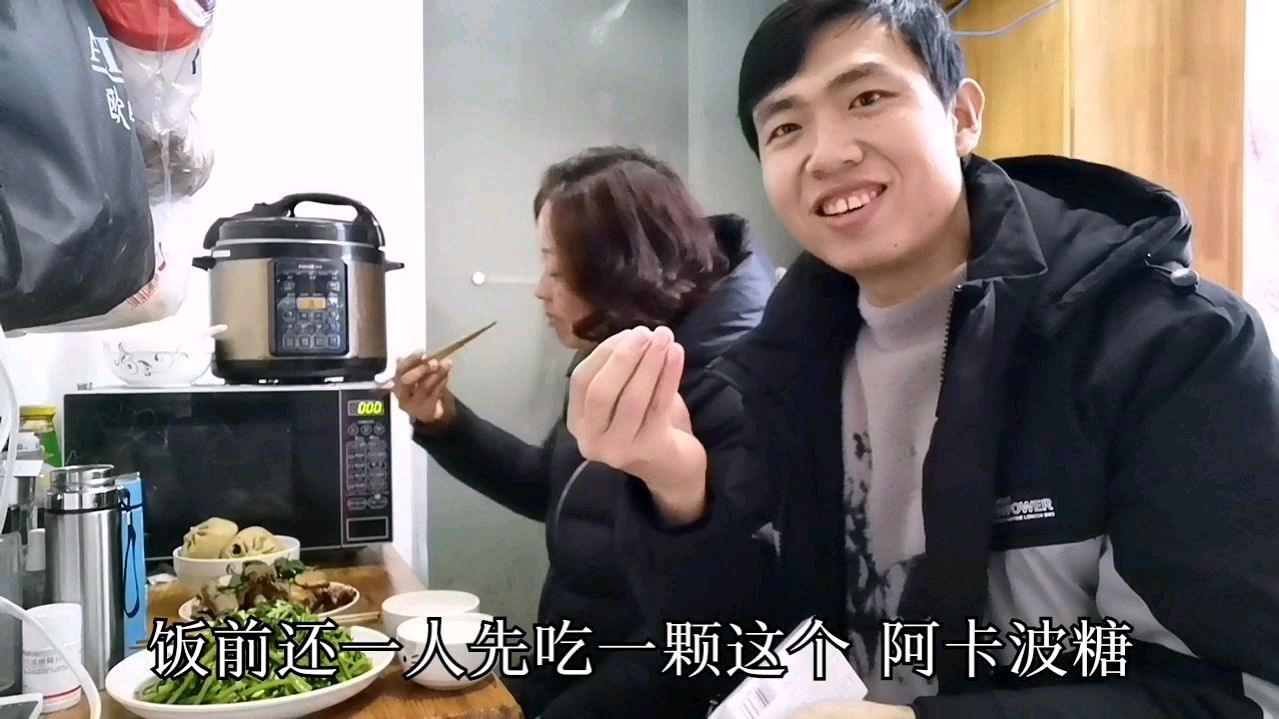 糖尿病夫妇,红烧鸭翅膀,凉拌茼蒿,杂粮包子,血糖咋样呢?