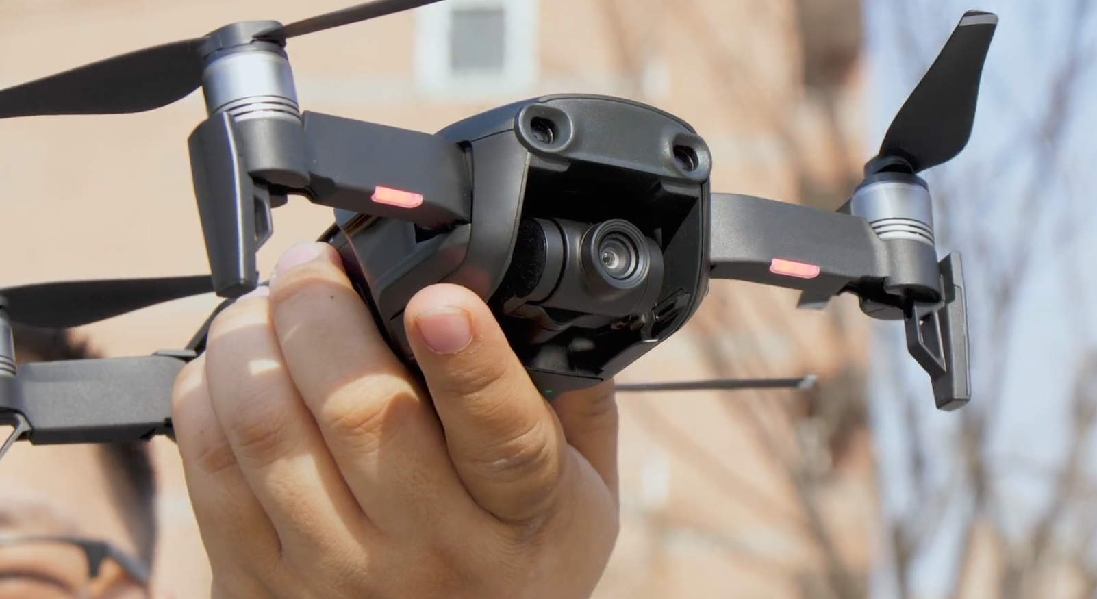 大疆产品线最为小巧便携的无人机!大疆mavic air到底怎么样?