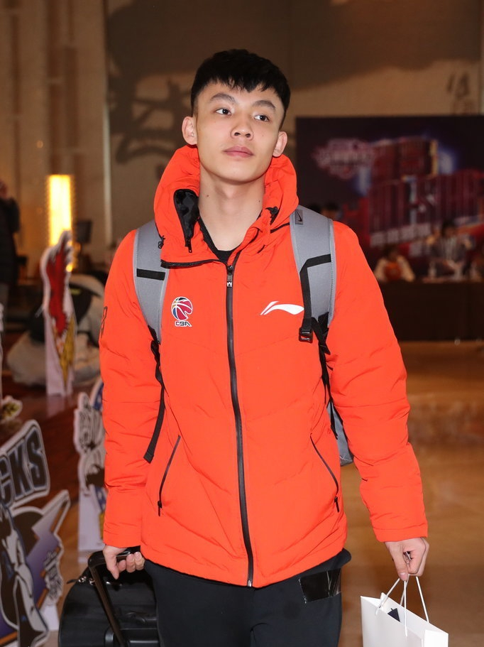 cba全明星 又一波帅哥来袭 look一下谁最帅?