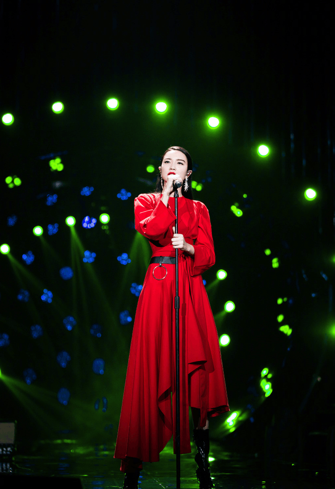 《我是歌手2018》谁将是新一季歌王,敬请期待!