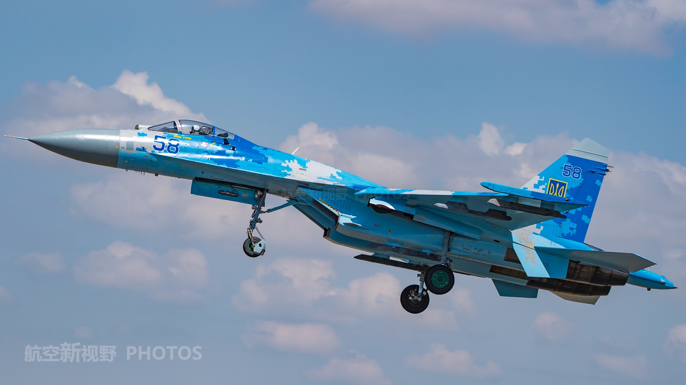 涂装最好看的苏-27,乌克兰空军的明星战机,中看不中用的典型