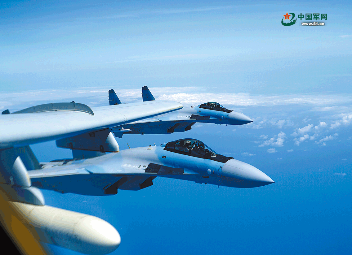 冬日南海,战机轰鸣(图)